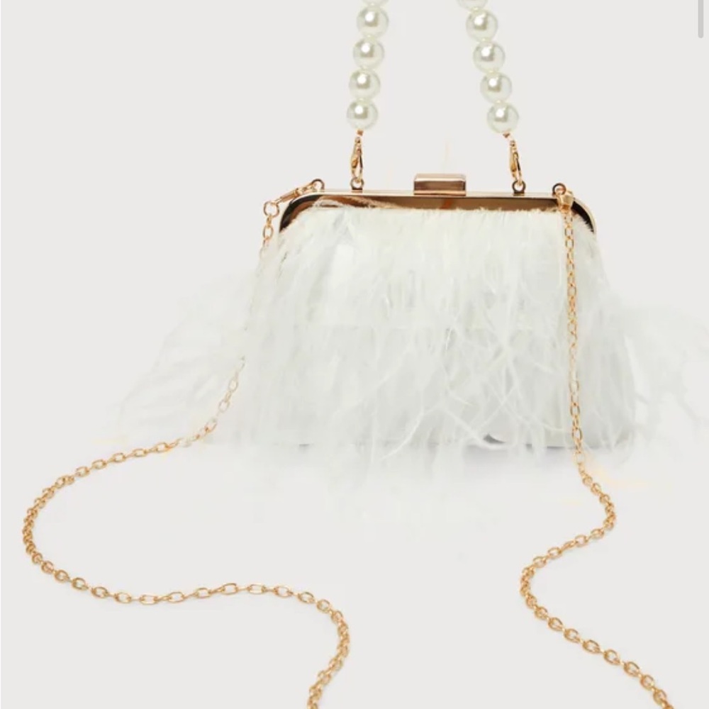 NWOT Ivory/White Feather Clutch with Pearl Handle